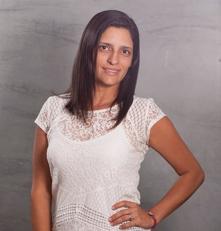Lívia Castro